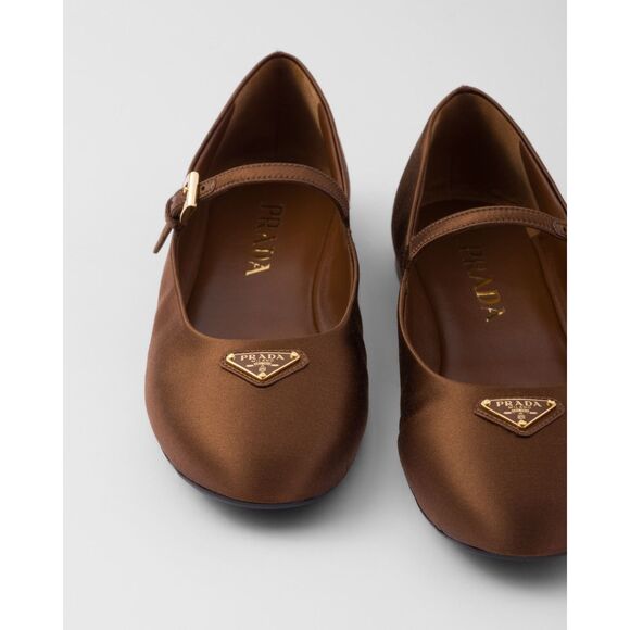 PRADA SATIN BALLERINAS SIZE 38 (8) $1050 - Picture 14 of 14